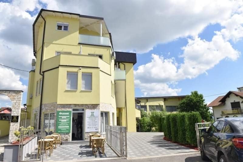Gold Apartmani Kozarac Dış mekan fotoğraf
