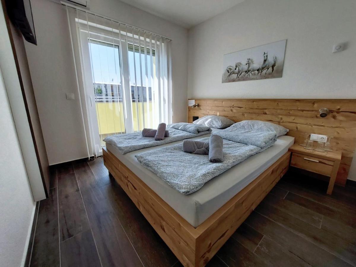 Gold Apartmani Kozarac Dış mekan fotoğraf